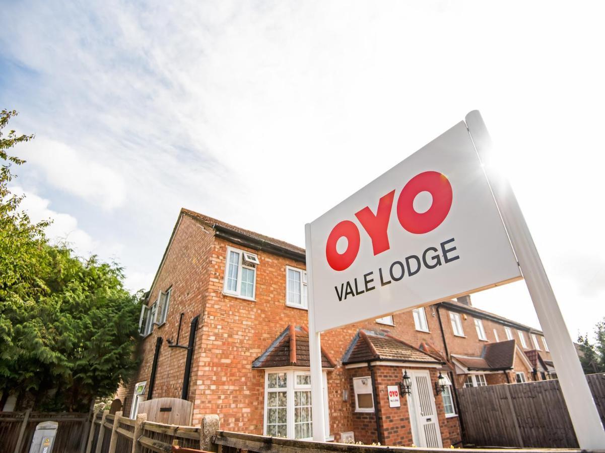 Oyo Vale Lodge Windsor Zewnętrze zdjęcie