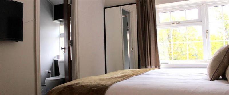 Oyo Vale Lodge Windsor Zewnętrze zdjęcie